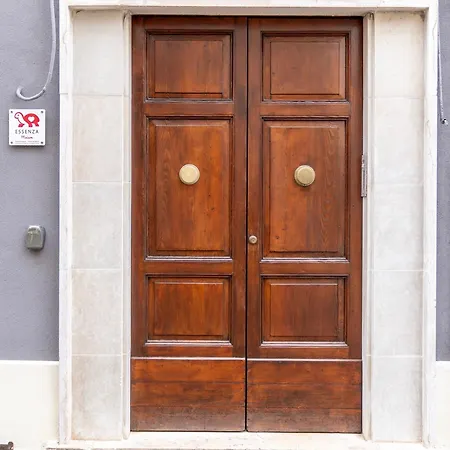 Essenza Maison Apartment